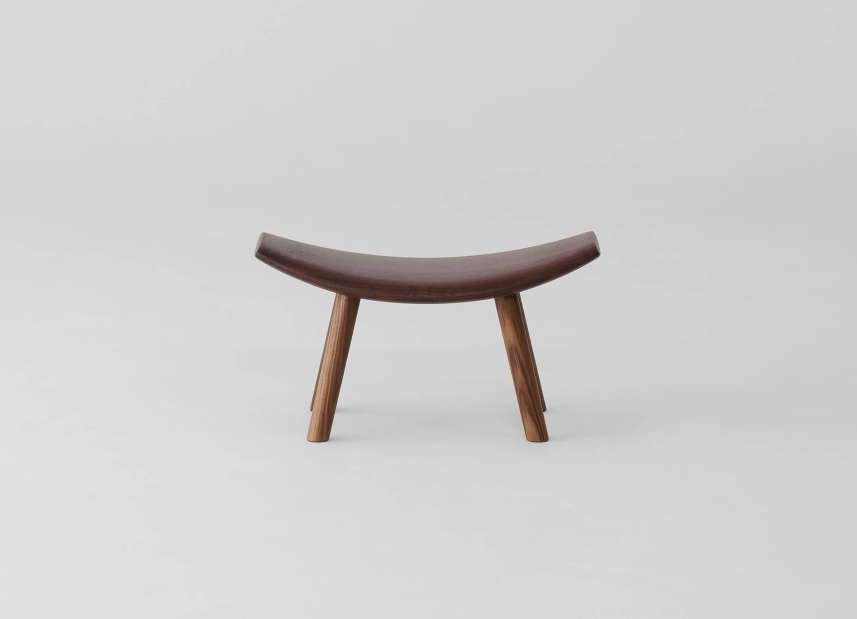 【KOYORI / コヨリ】URIBO STOOL LOW ウリボ スツール / ウォールナット