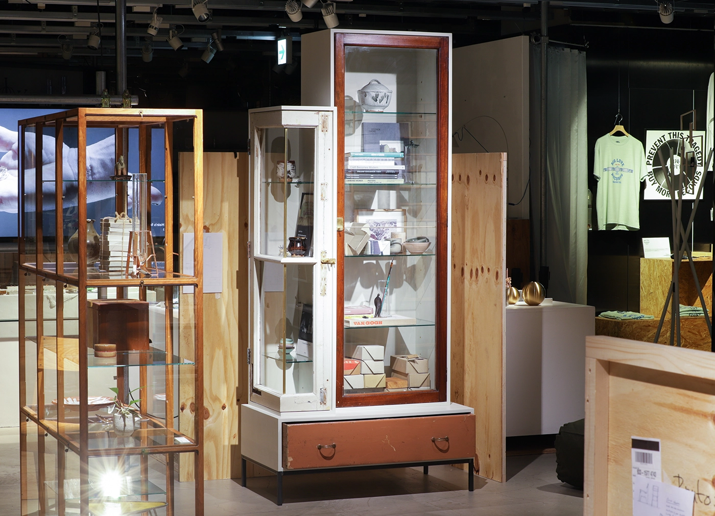 【PIET HEIN EEK / ピート・へイン・イーク】Old window / drawer cabinet  キャビネット